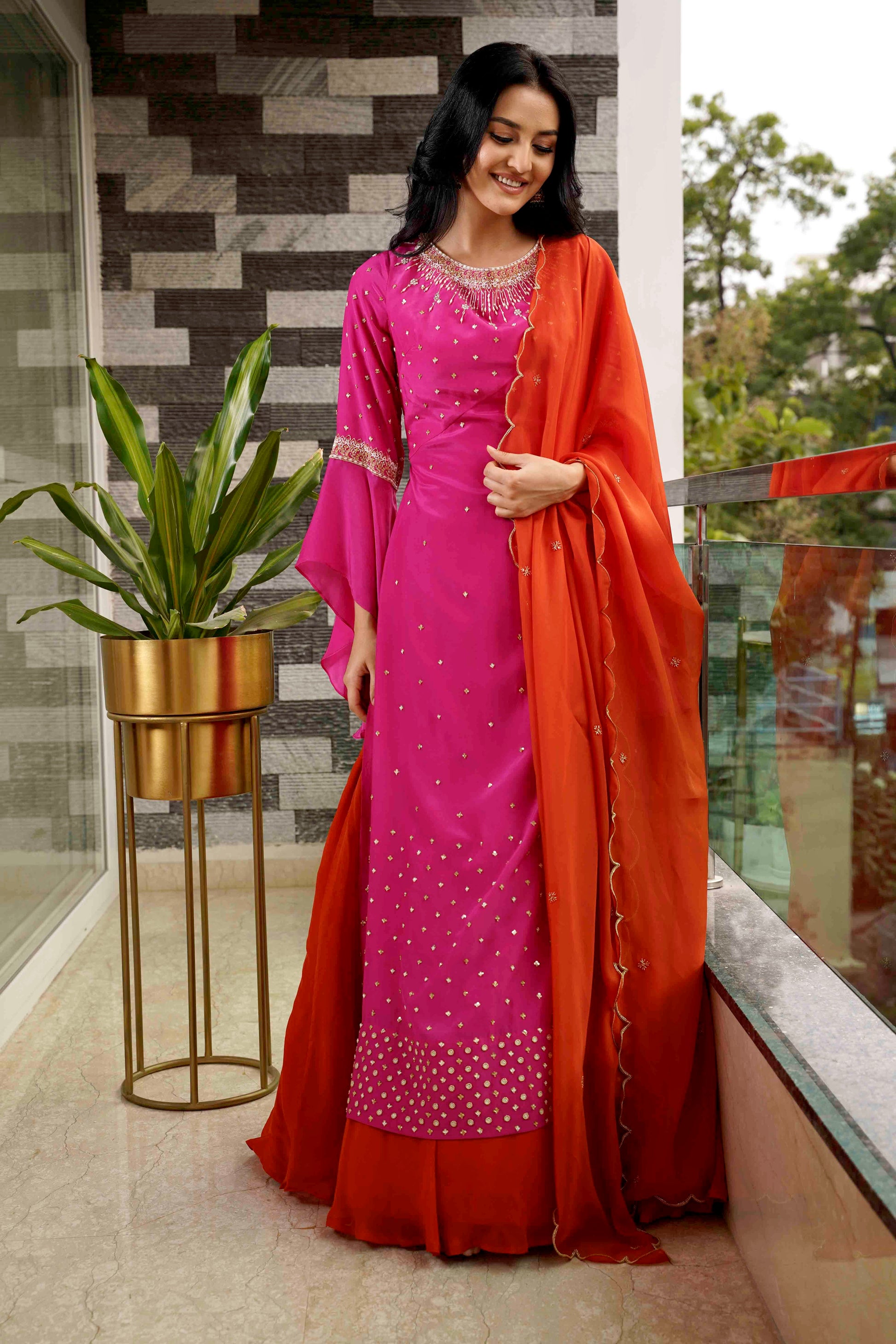 Avira Liah — Pink