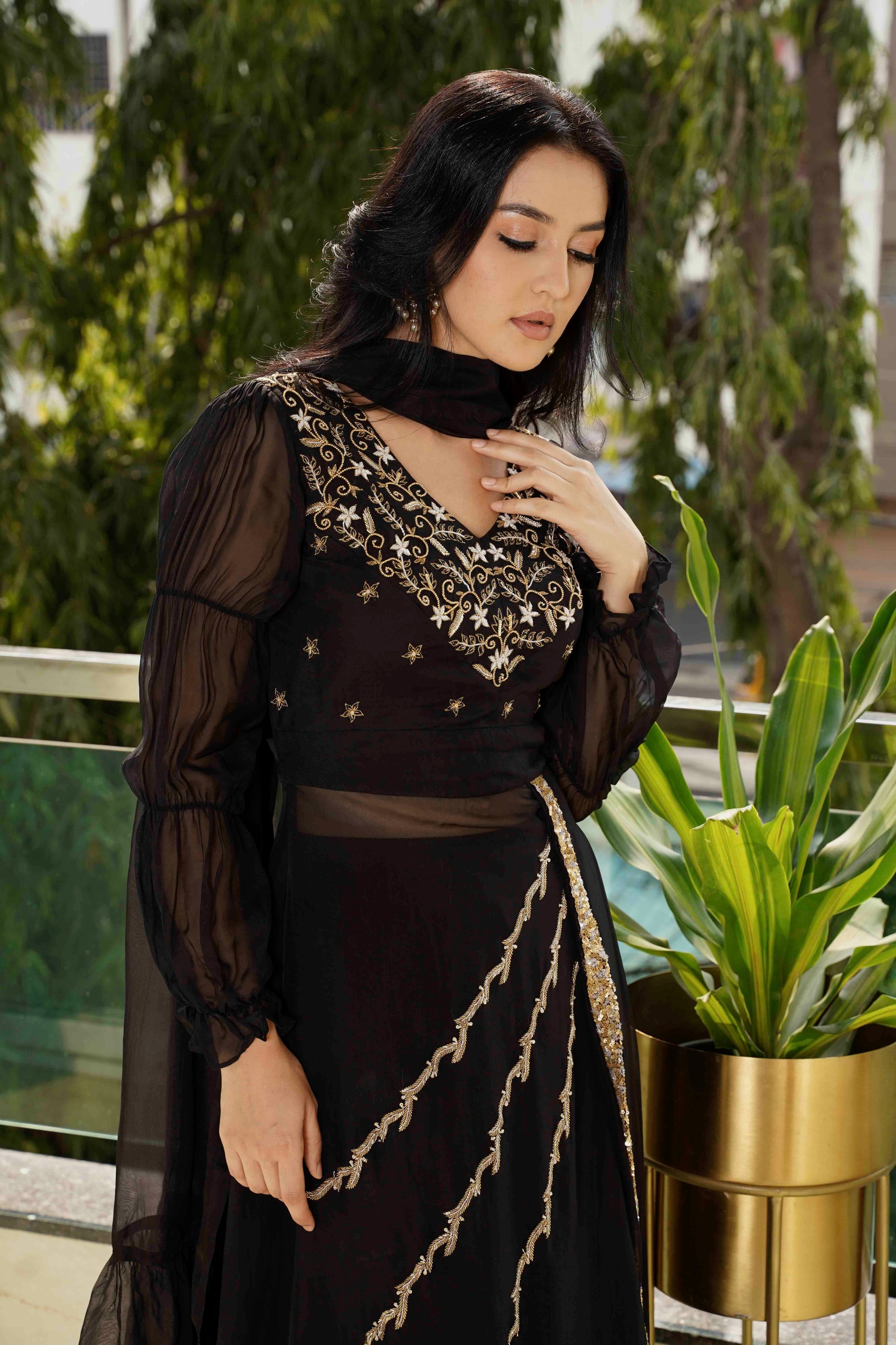 Noira Élan Black - Kurti