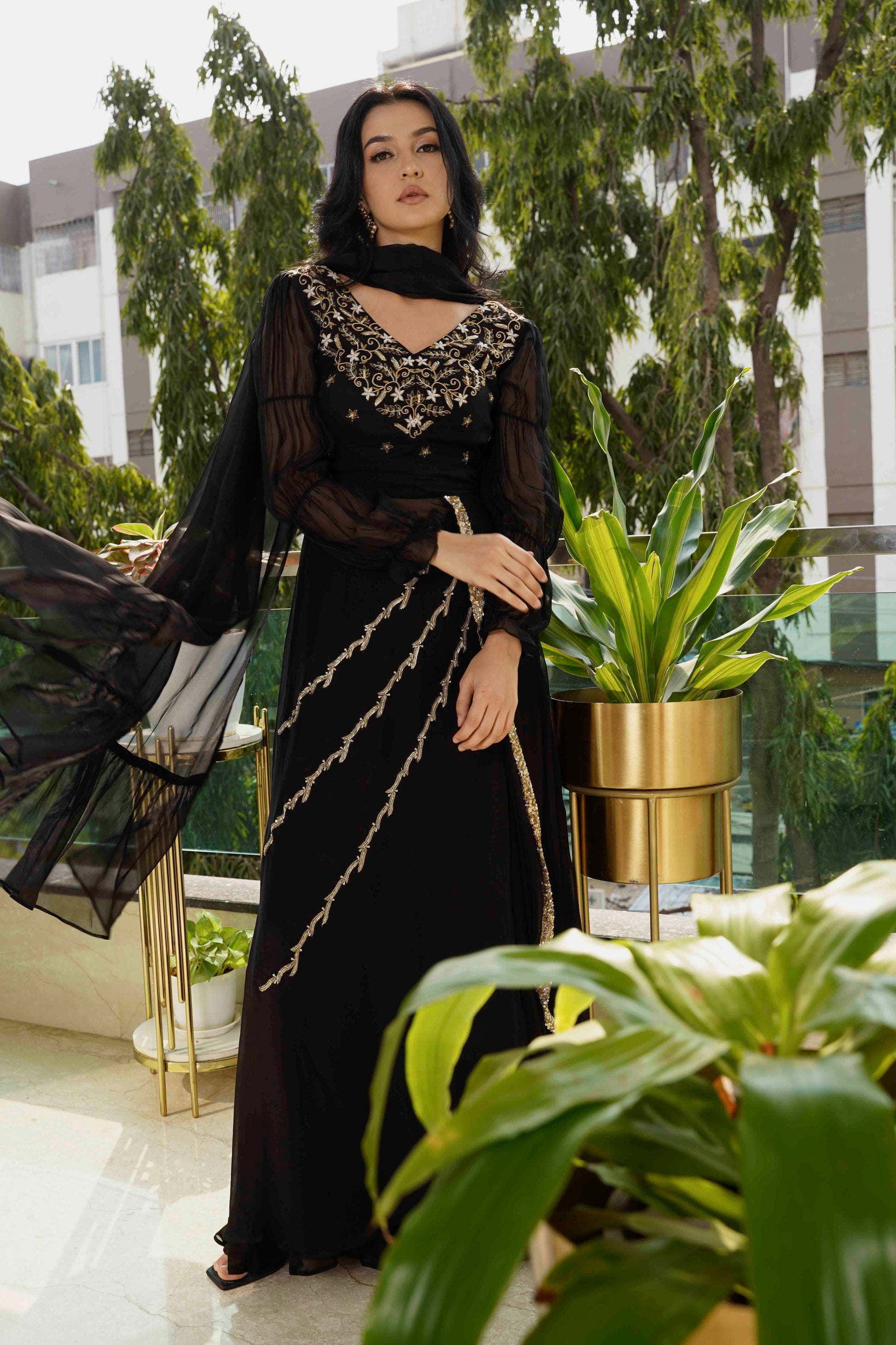 Noira Élan Black - Kurti